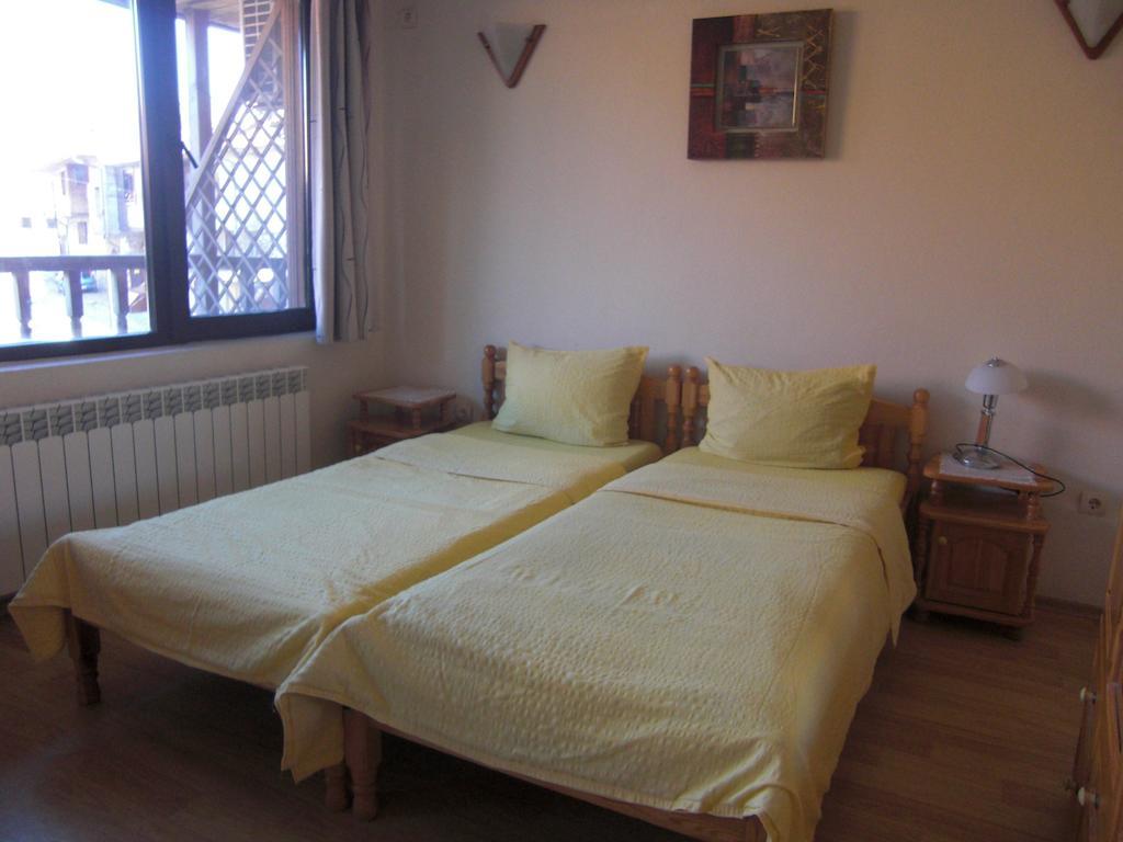 Guest House Antoaneta Nesebar Rom bilde